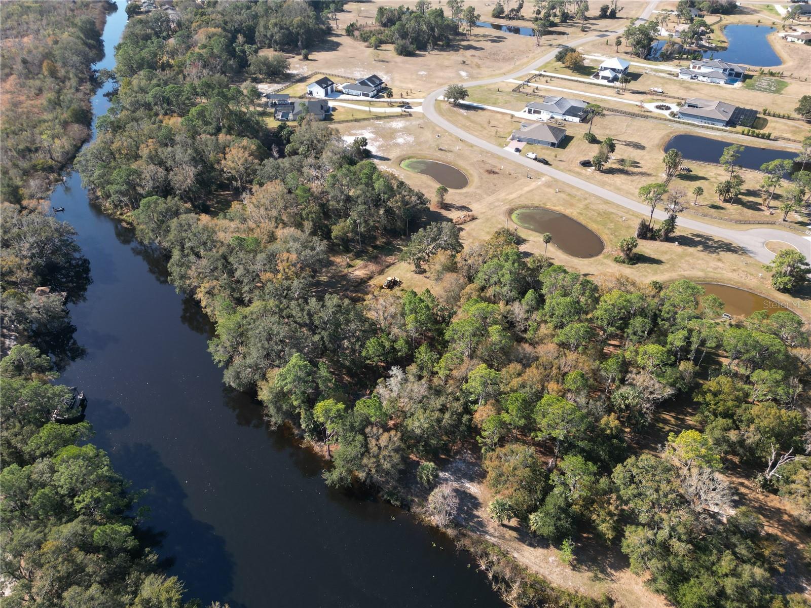 HIDDEN RIVER LAKES - Land