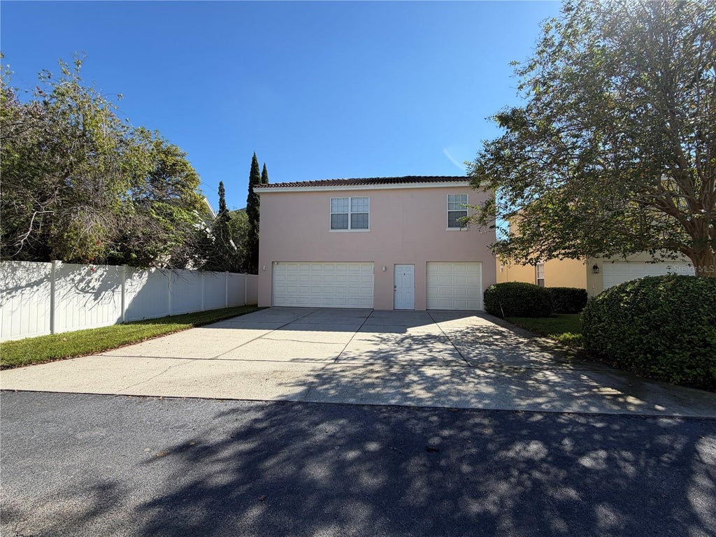 Photo of 2074 Shaw Lane, Orlando, FL 32814 (MLS # O6449518)