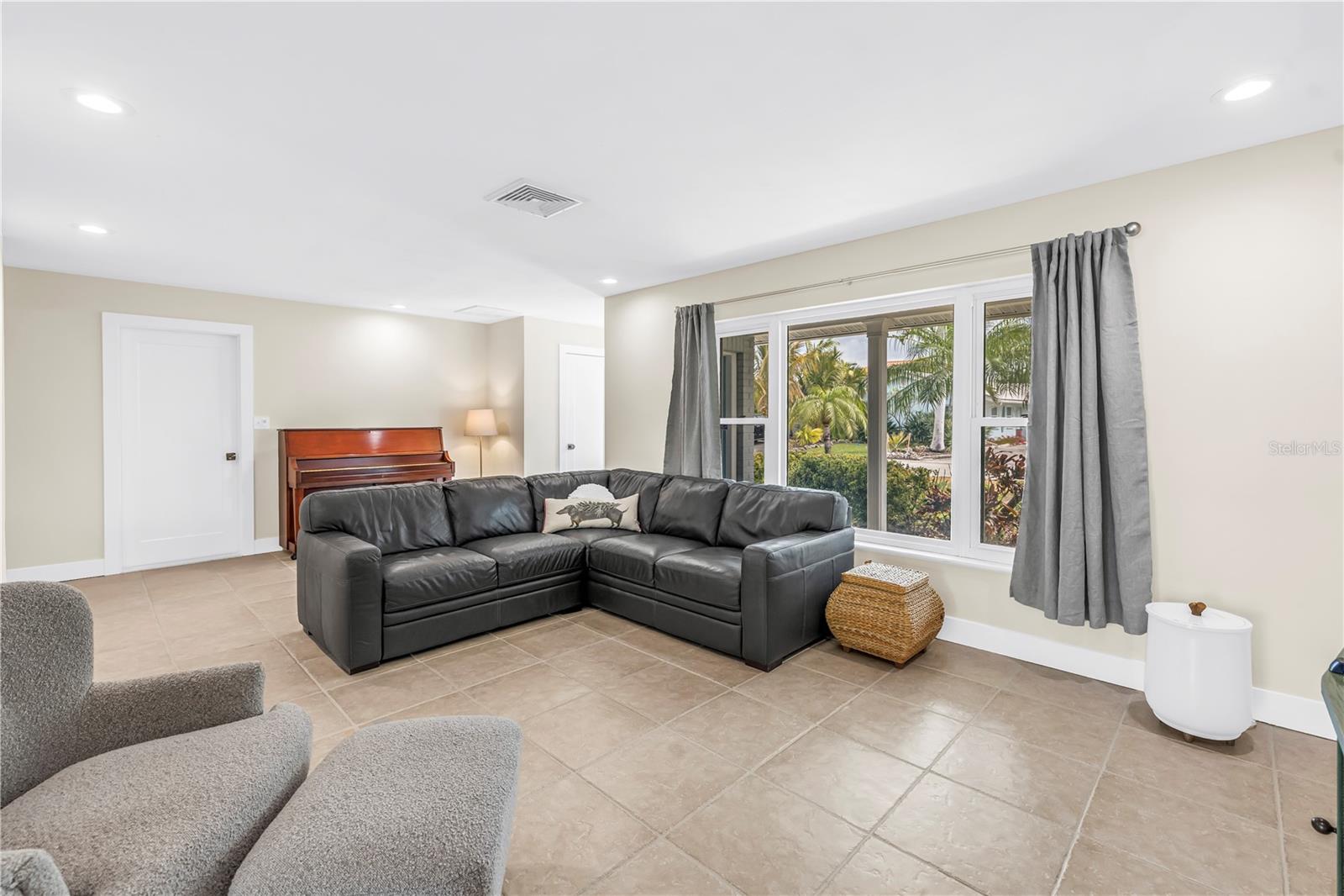 PATRICIAN POINT - Residential