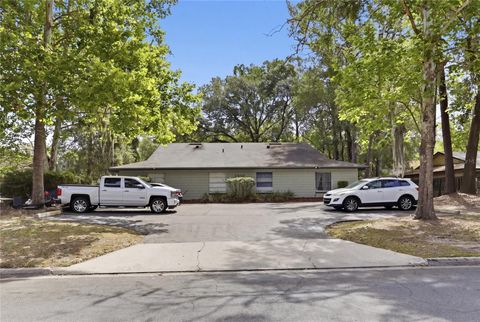 Photo of 3605 SW 29th Terrace, Gainesville, FL 32608 (MLS # GC540228)