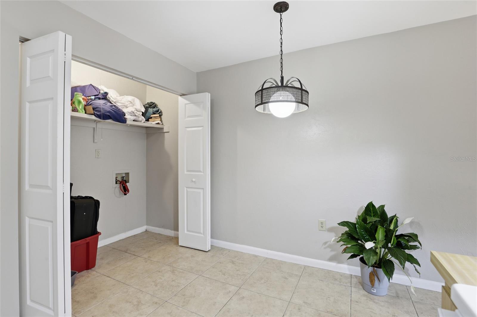 SERENOLA MANOR UNIT 2 NAPIER - Residential Income
