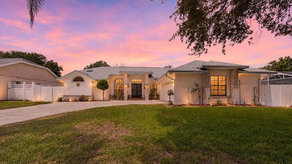 Photo of 4386 Wyndcliff Circle, Orlando, FL 32817 (MLS # O6409769)