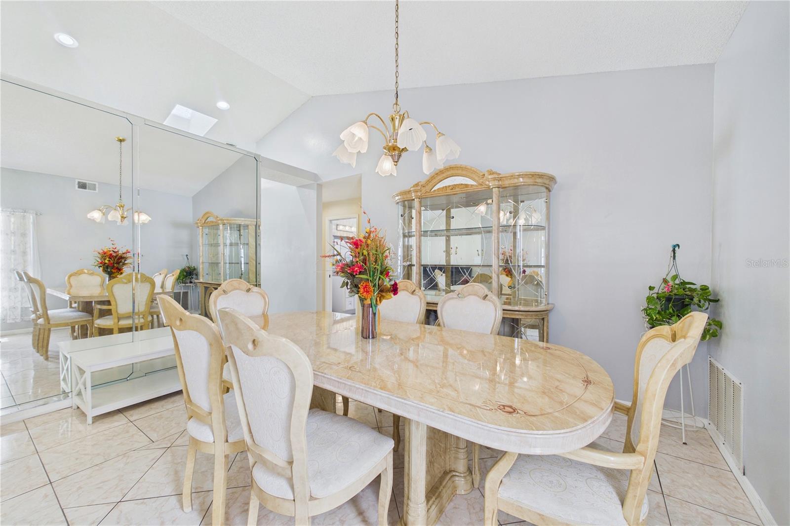 SUNCREST - Residential