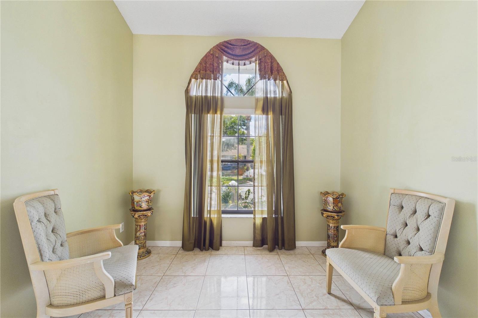 SUNCREST - Residential