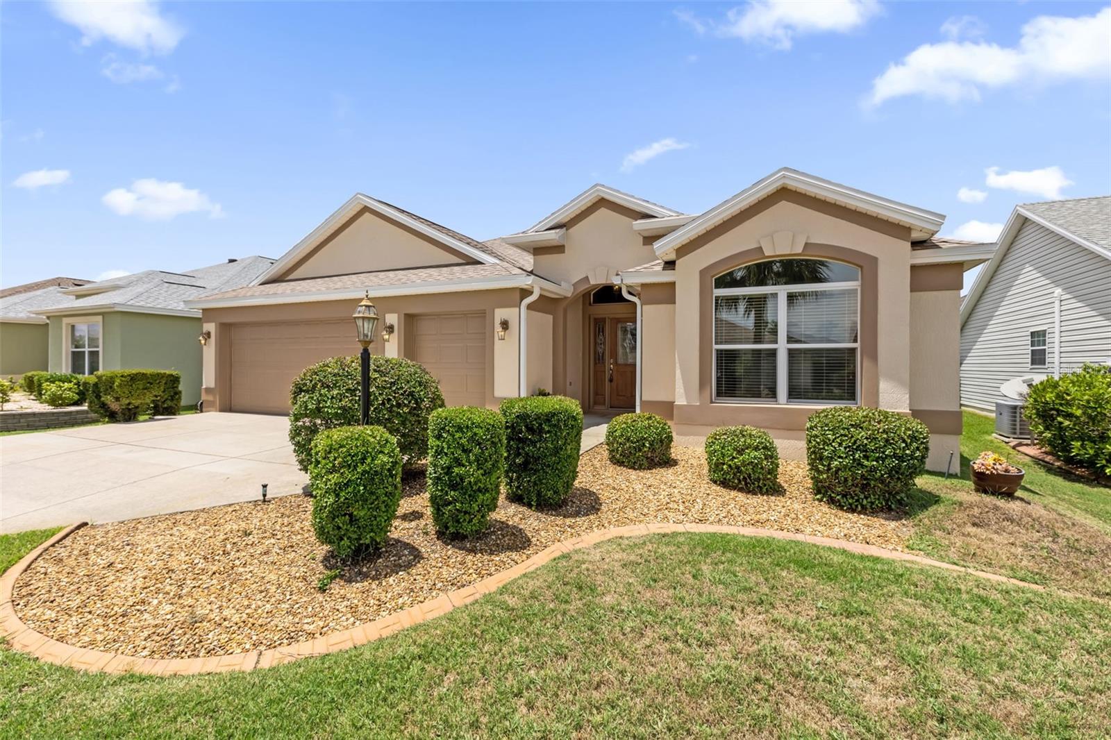 897 FOLKSTONE WAY