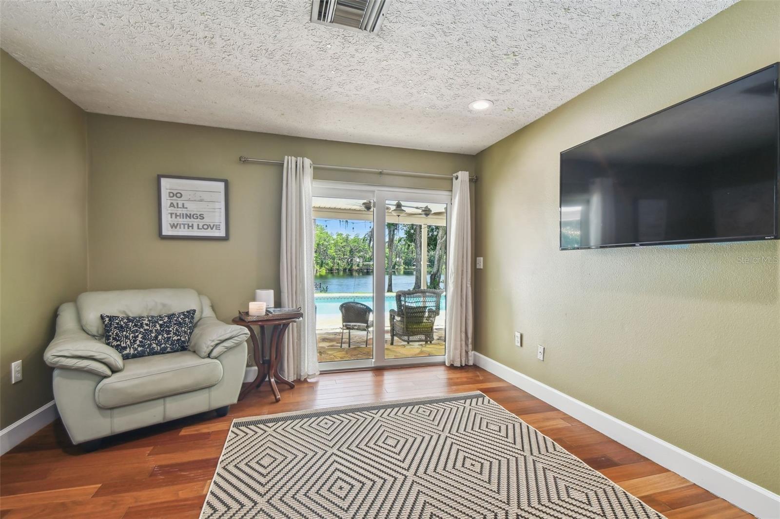 PRETTY LAKE ESTATES - Residential