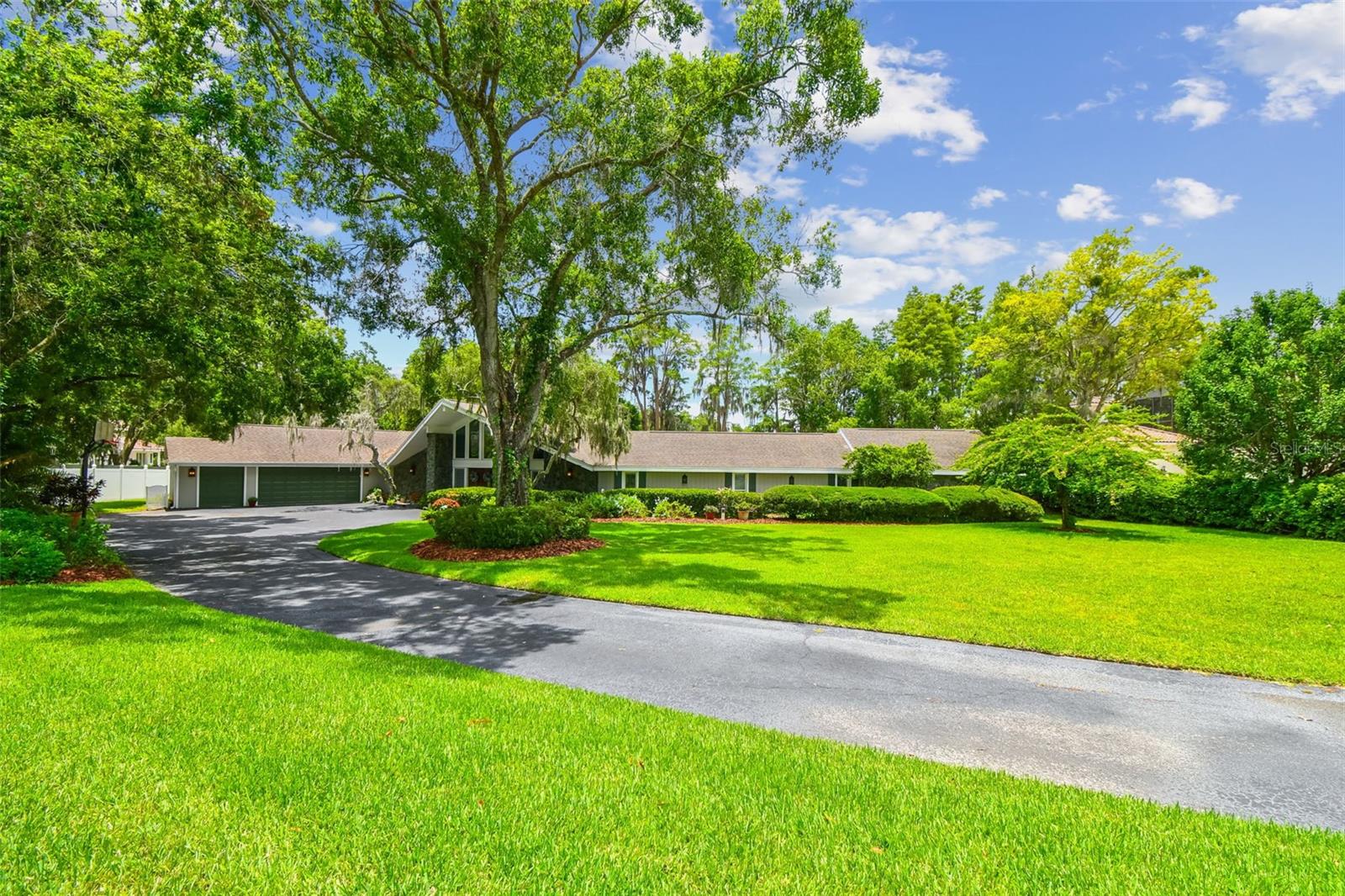 PRETTY LAKE ESTATES - Residential