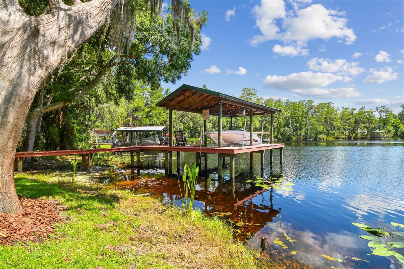 PRETTY LAKE ESTATES - Residential