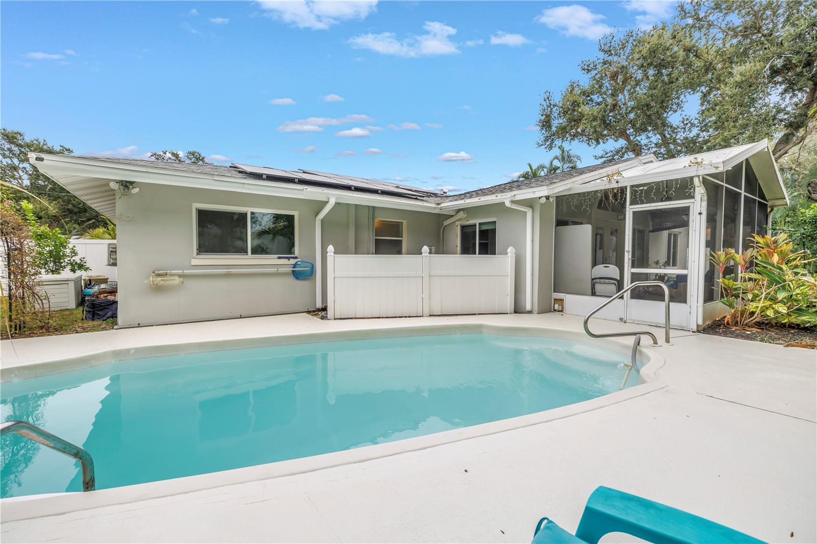 HOLIDAY PARK 3RD ADD - Residential