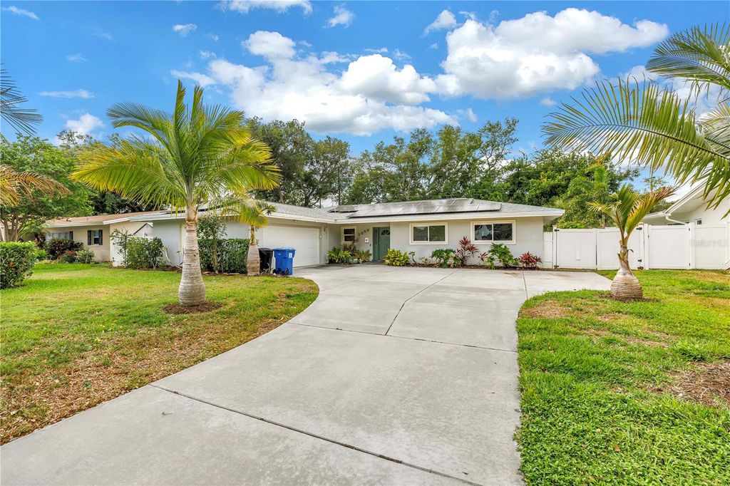 Photo of 2856 65th Way N, St Petersburg, FL 33710 (MLS # TB8446012)
