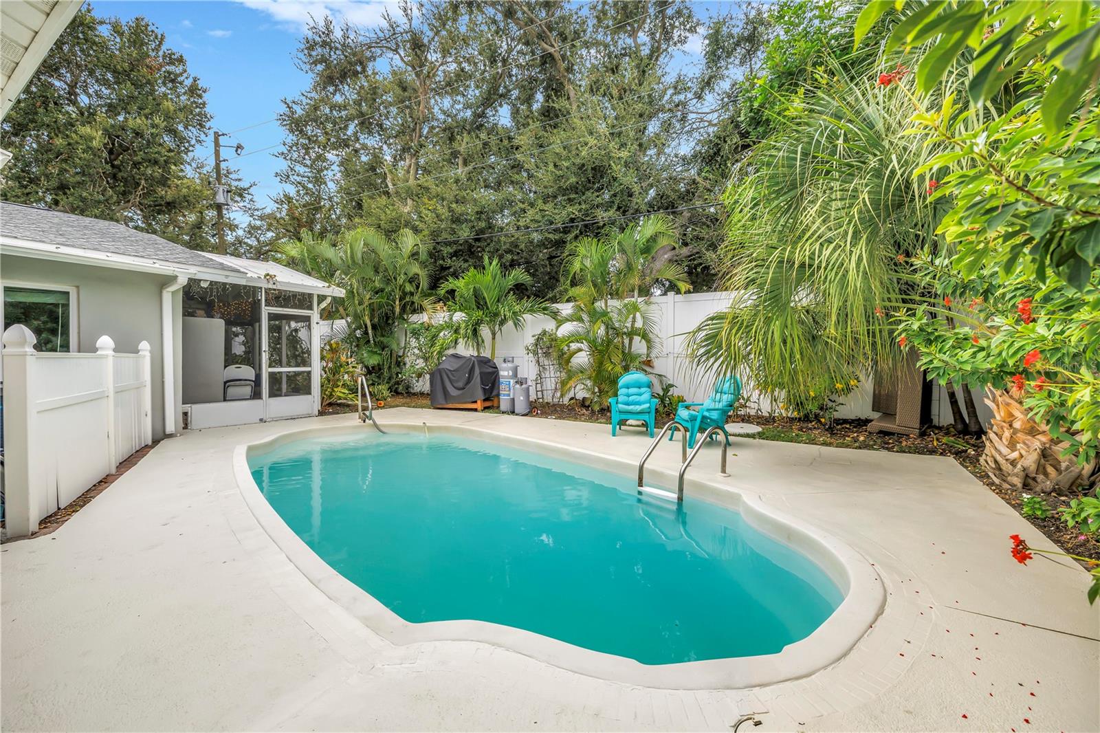 HOLIDAY PARK 3RD ADD - Residential