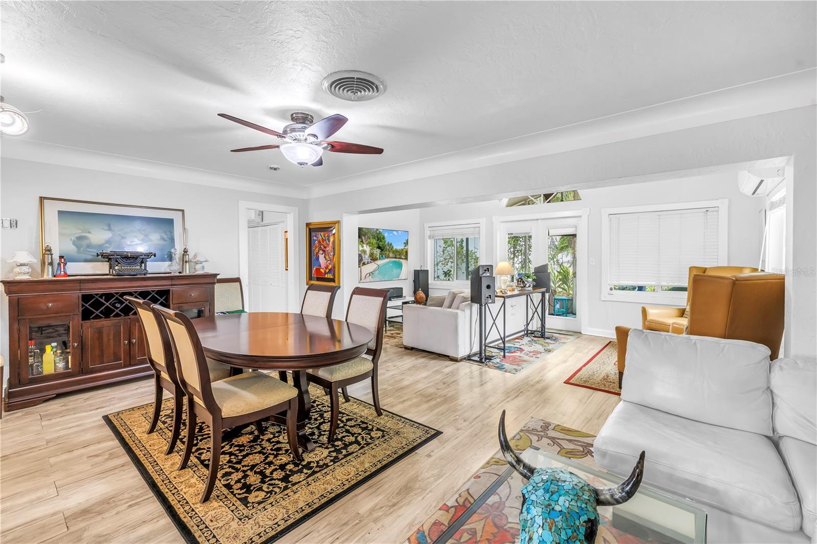 HOLIDAY PARK 3RD ADD - Residential