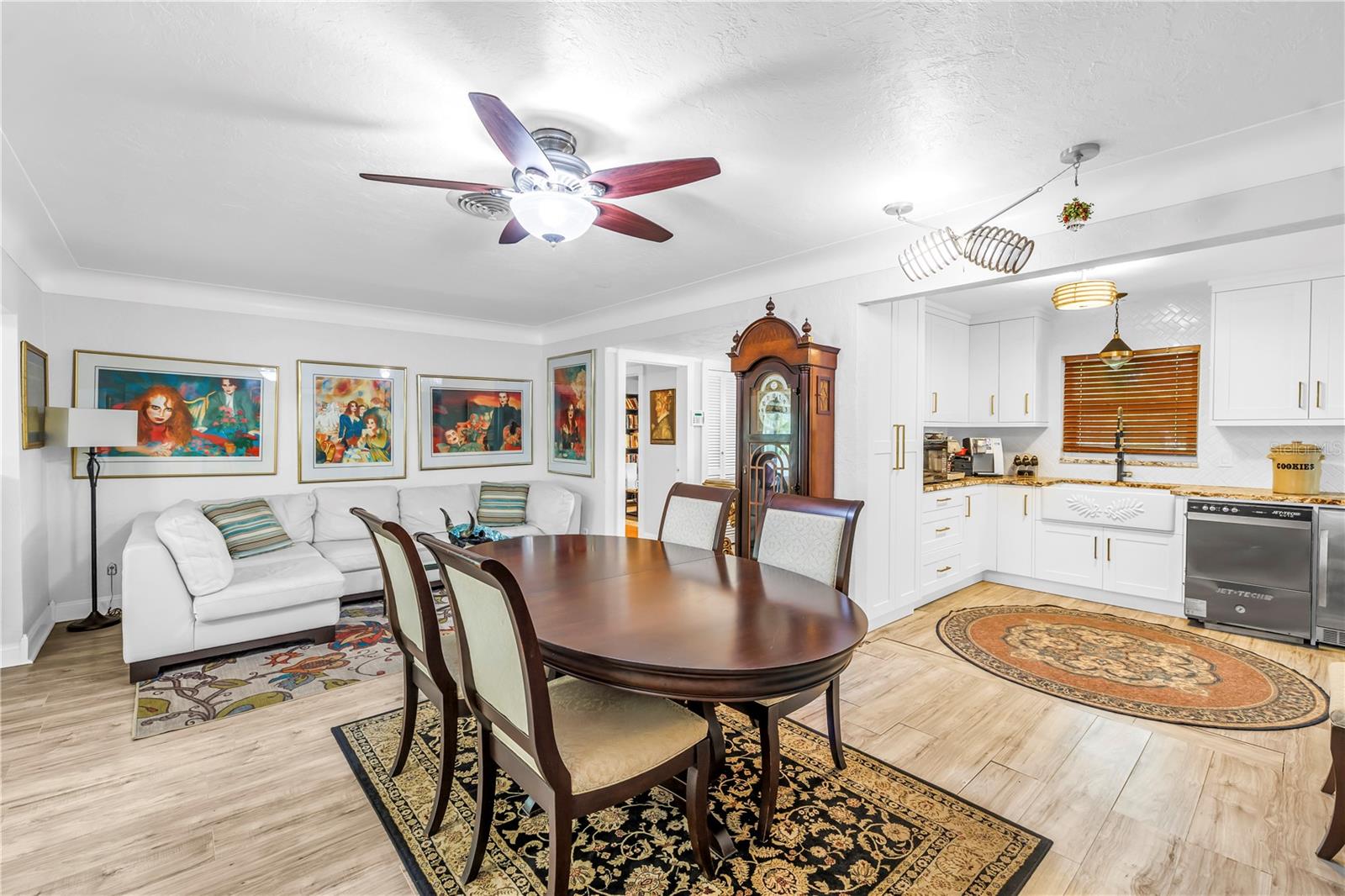 HOLIDAY PARK 3RD ADD - Residential