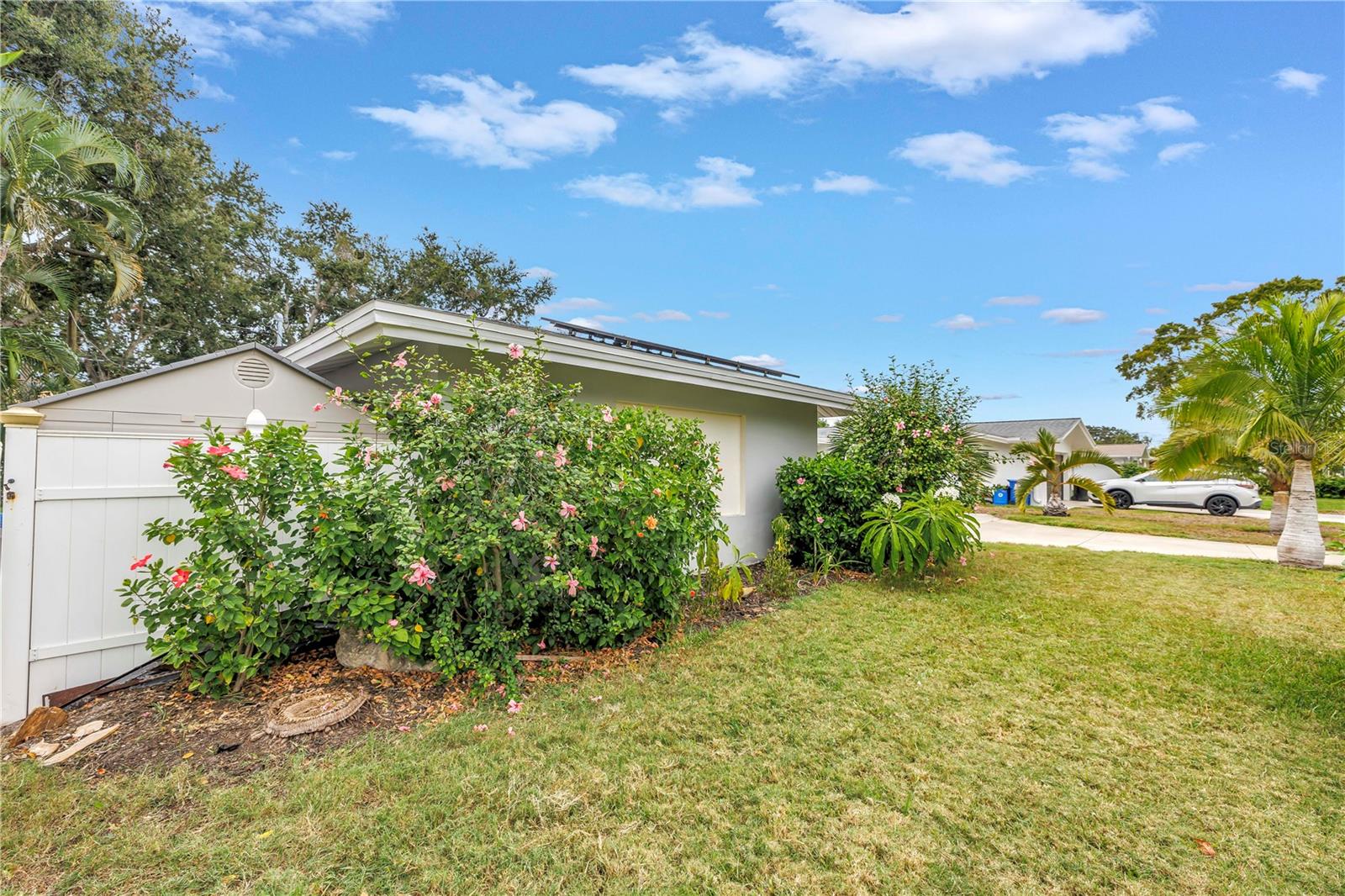 HOLIDAY PARK 3RD ADD - Residential