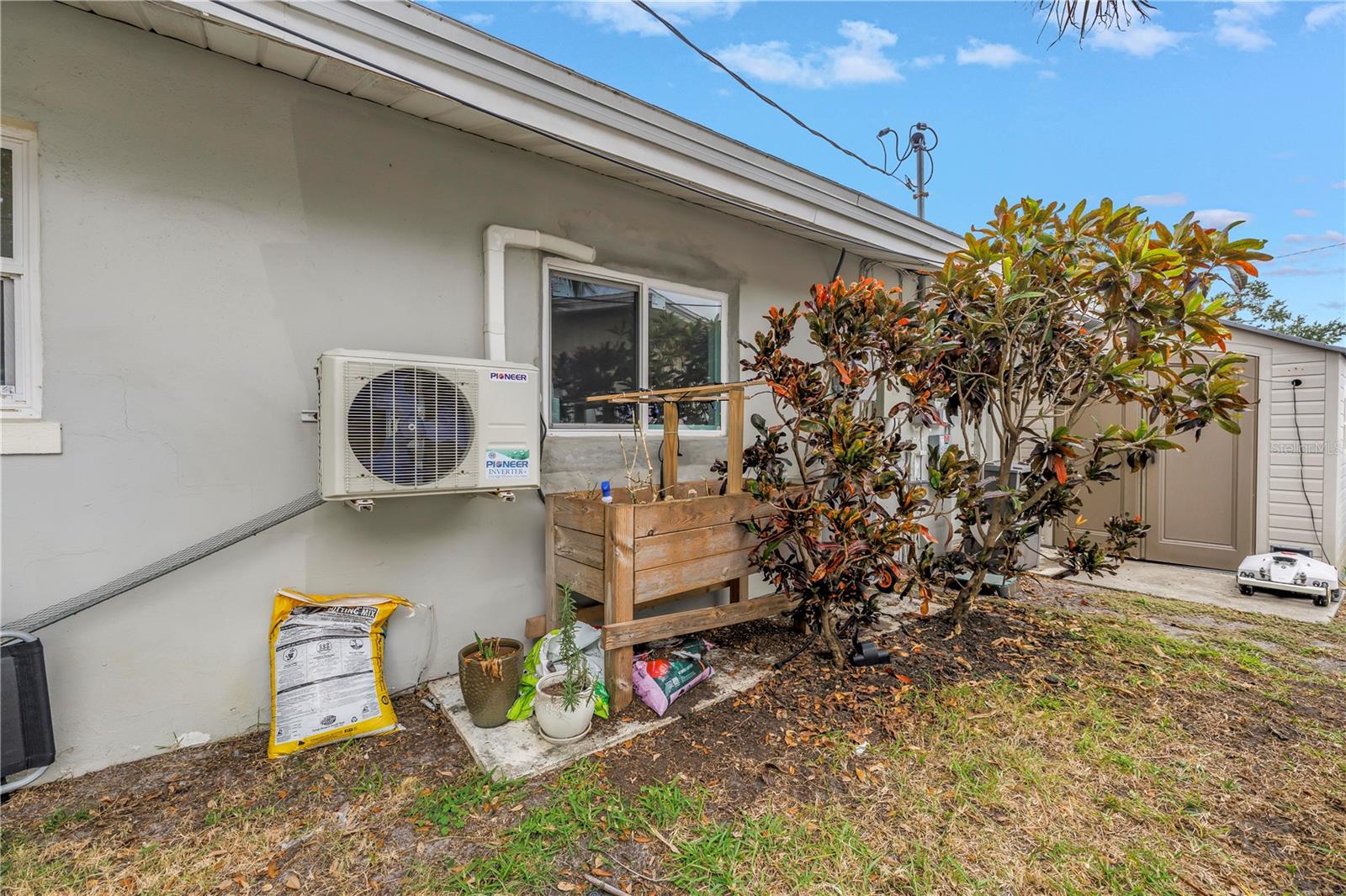 HOLIDAY PARK 3RD ADD - Residential