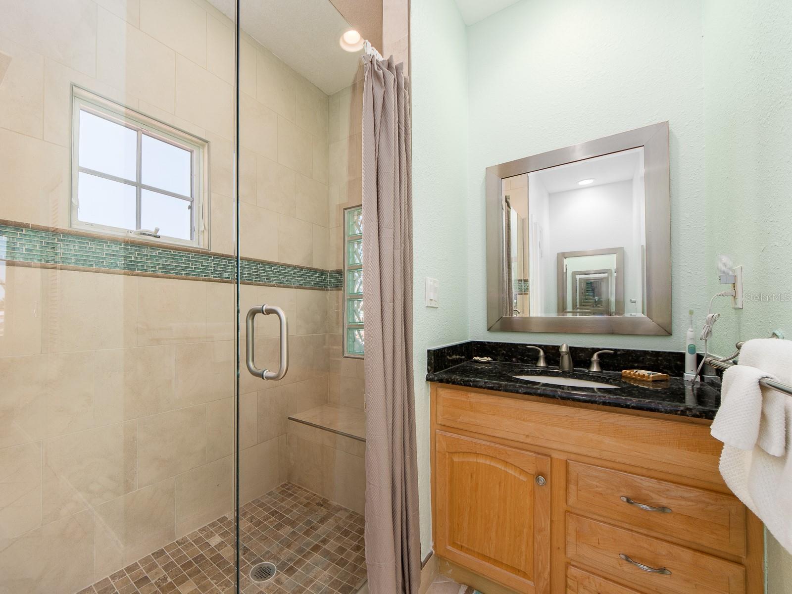 SOUTH CSWY ISLE YACHT CLUB 5TH ADD - Residential