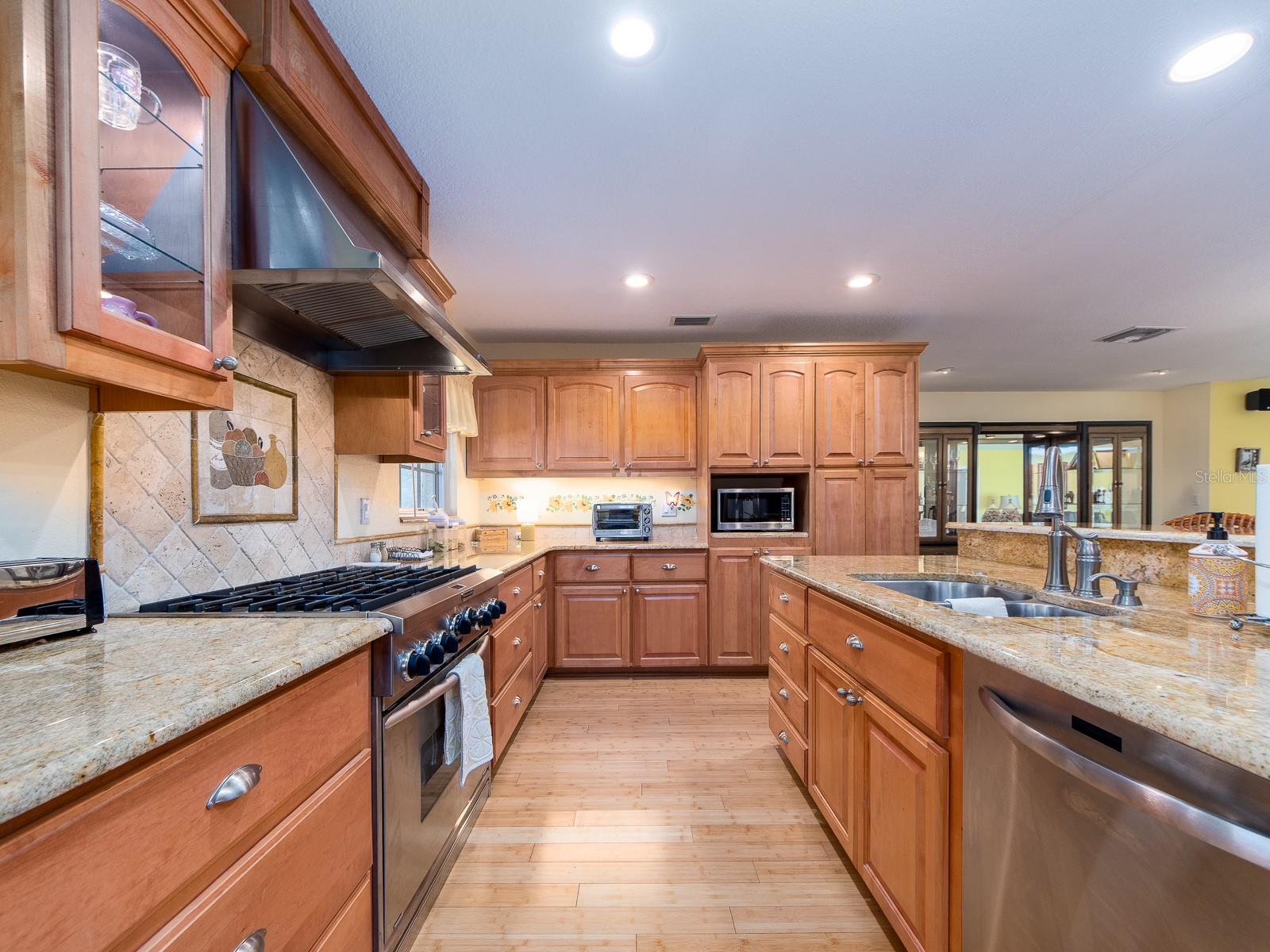 SOUTH CSWY ISLE YACHT CLUB 5TH ADD - Residential