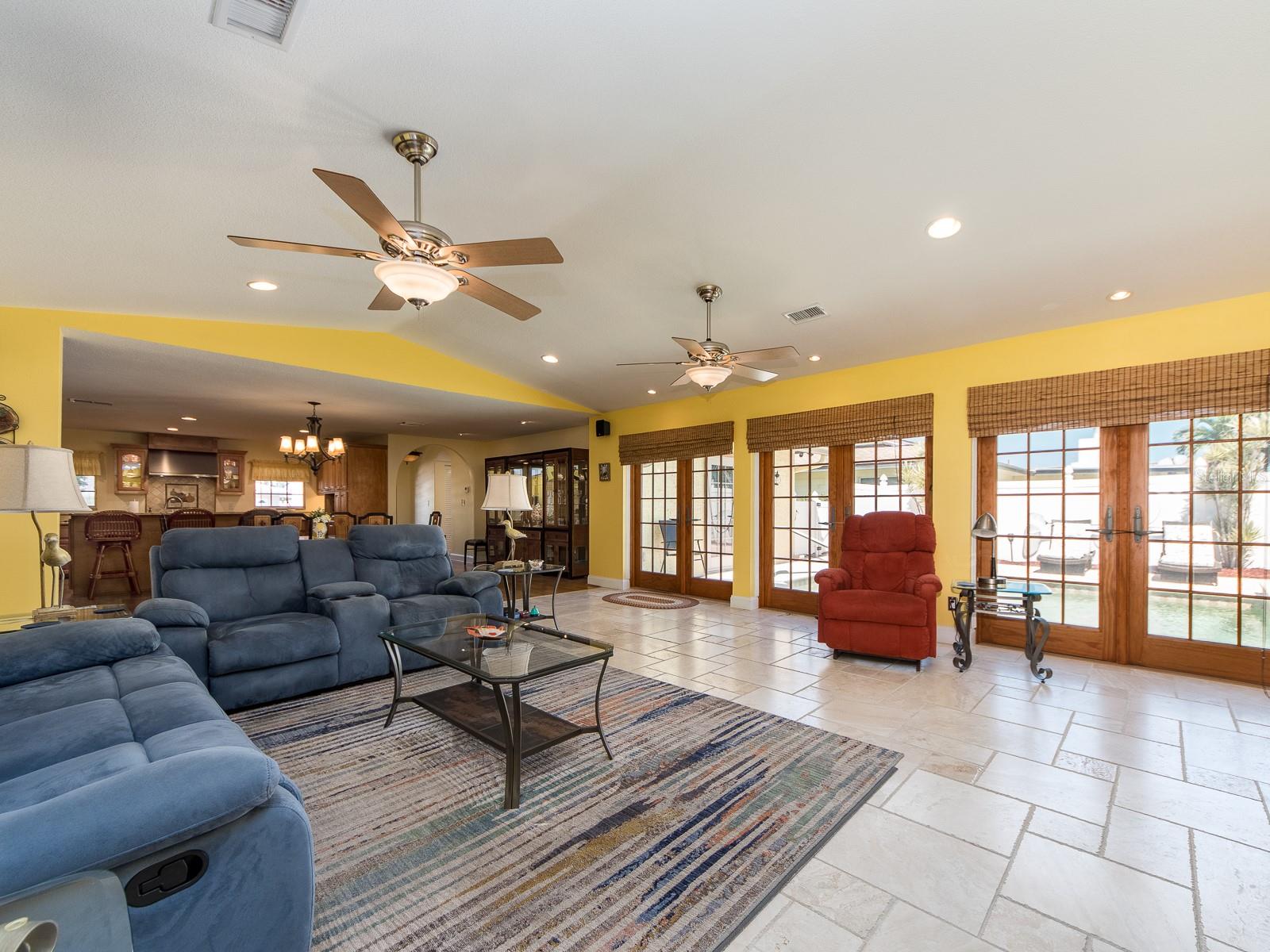 SOUTH CSWY ISLE YACHT CLUB 5TH ADD - Residential