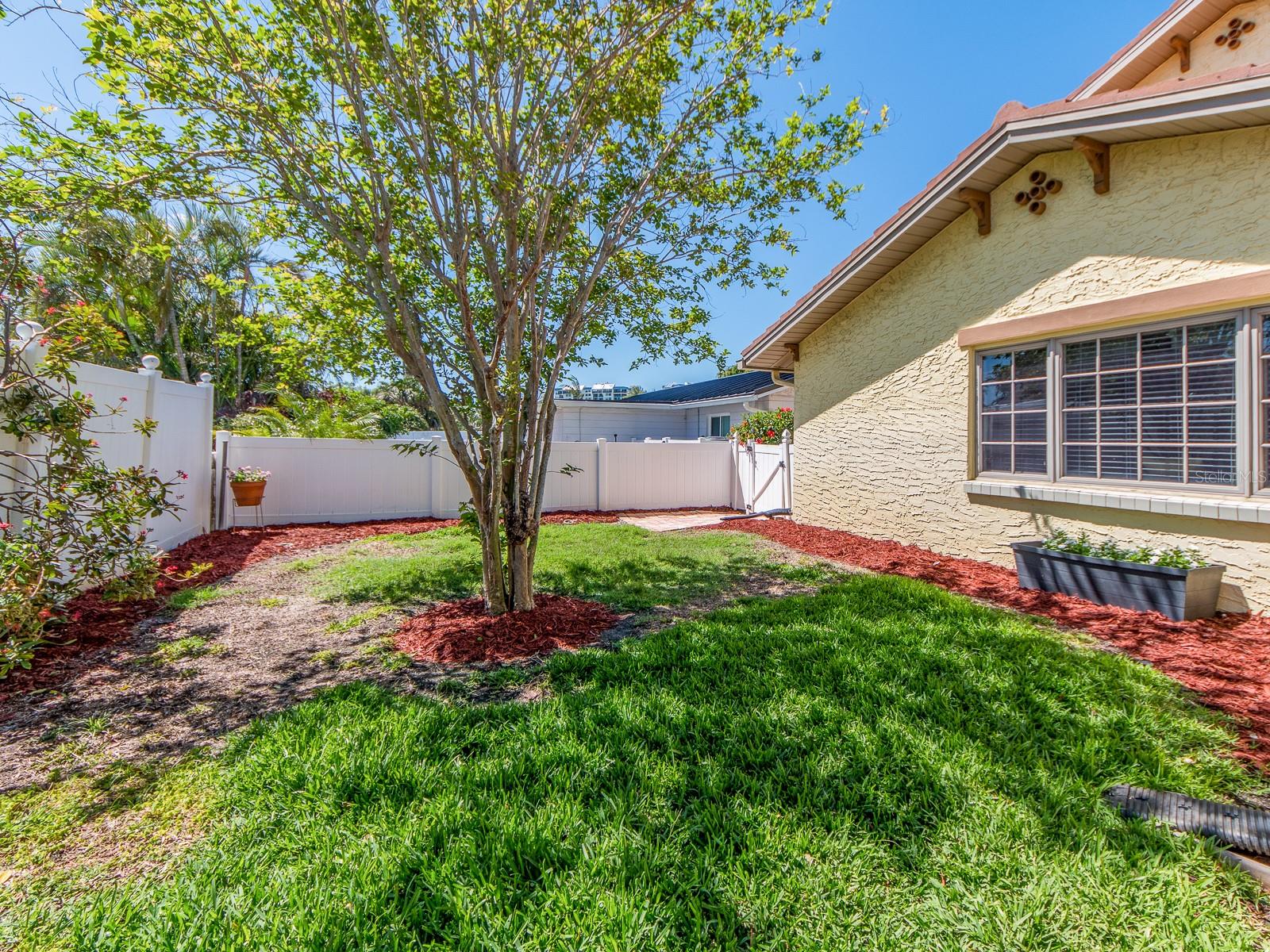 SOUTH CSWY ISLE YACHT CLUB 5TH ADD - Residential