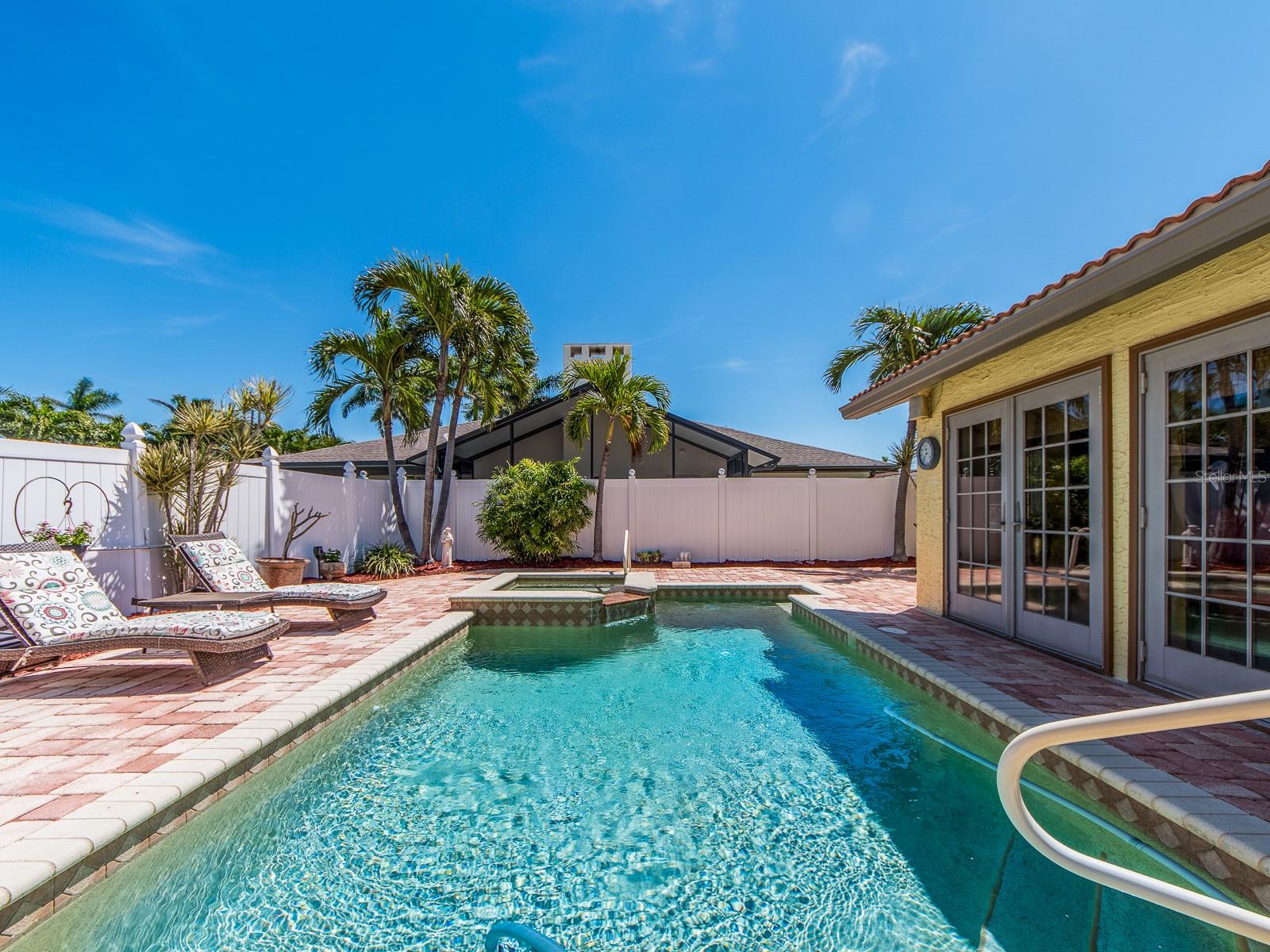 SOUTH CSWY ISLE YACHT CLUB 5TH ADD - Residential