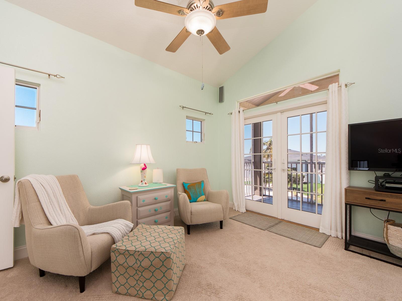 SOUTH CSWY ISLE YACHT CLUB 5TH ADD - Residential