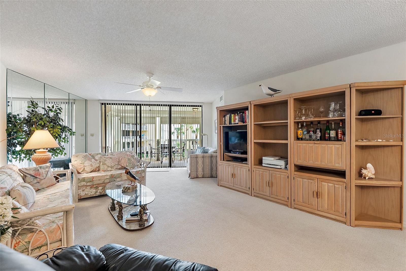 SILVER SANDS BEACH & RACQUET CLUB - Residential