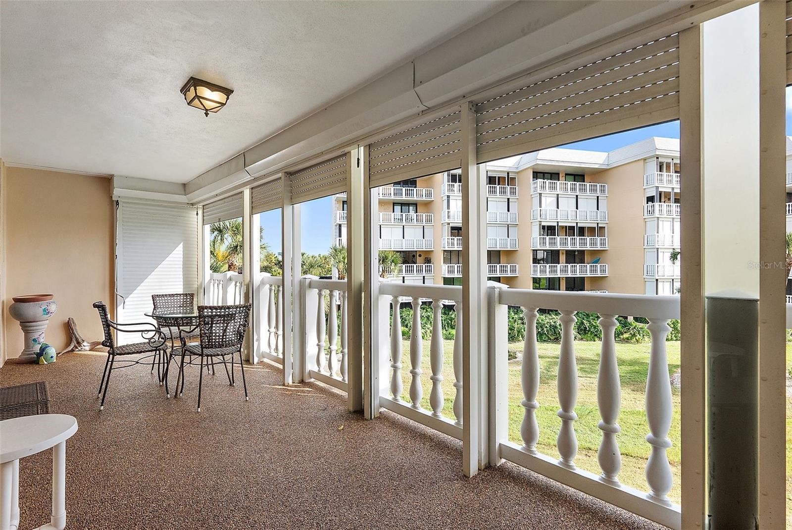 SILVER SANDS BEACH & RACQUET CLUB - Residential