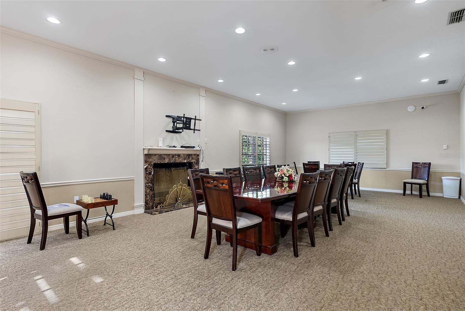 SILVER SANDS BEACH & RACQUET CLUB - Residential