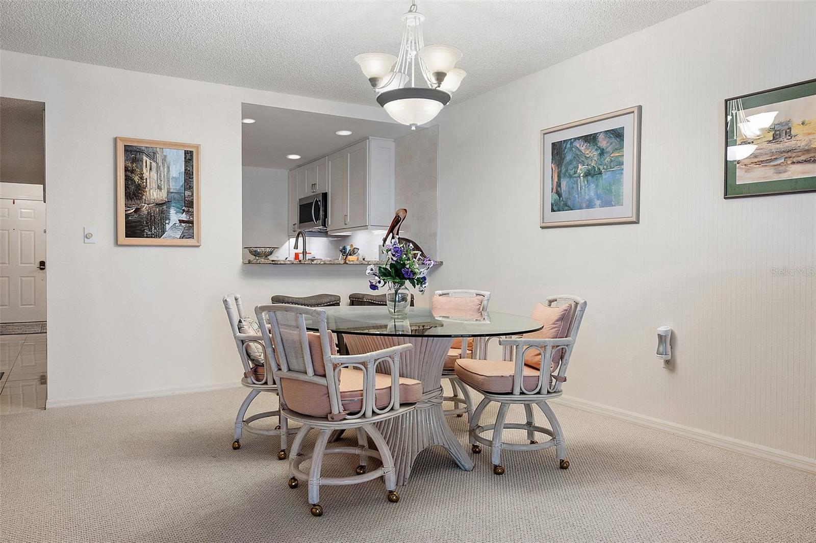 SILVER SANDS BEACH & RACQUET CLUB - Residential