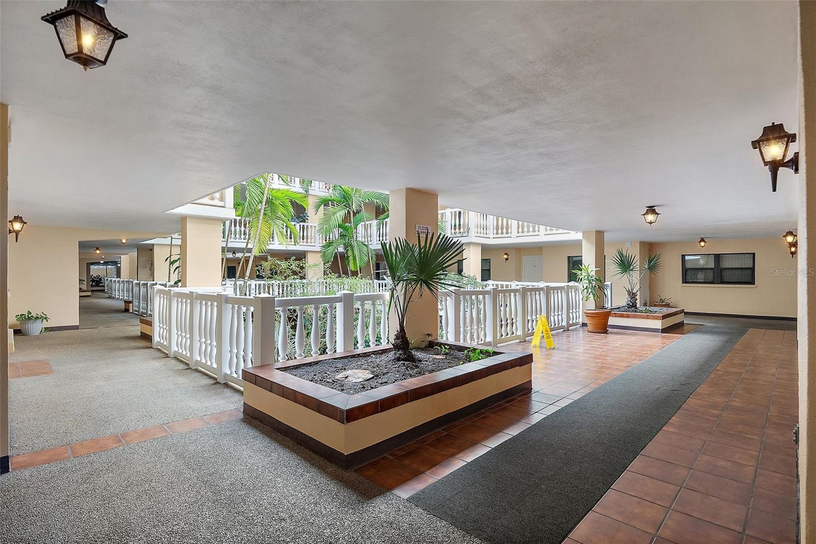 SILVER SANDS BEACH & RACQUET CLUB - Residential