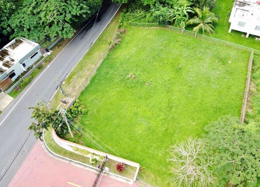 ?? Land for Sale in Luquillo – 1,234 m²

Urbanization Villa de Luquillo, Luquillo PR

Excellent opportunity to build the residence of your dreams in an exclusive urbanization with access control in Luquillo, Puerto Rico.

This large land of 1,234 square meters is located in a planned community ideal for residential development, offering a safe, quiet and familiar environment.

? Urbanization amenities:

• ?? Pool

• ??  playground

• ?? Two tennis courts

• ?? Access control

Enjoy a privileged location, surrounded by nature and minutes from beaches, shops and main roads. Perfect for those looking for quality of life and an excellent investment.