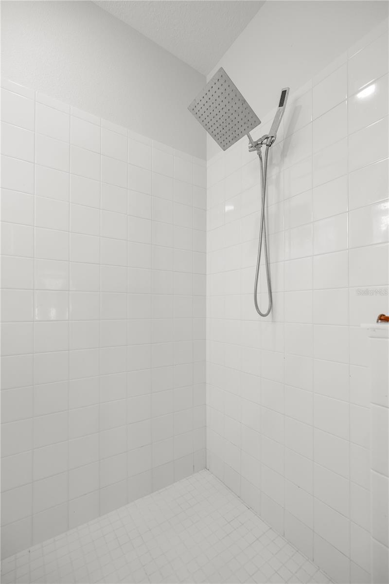 CALESA TOWNSHIP ROAN HILLS PH - Residential Lease