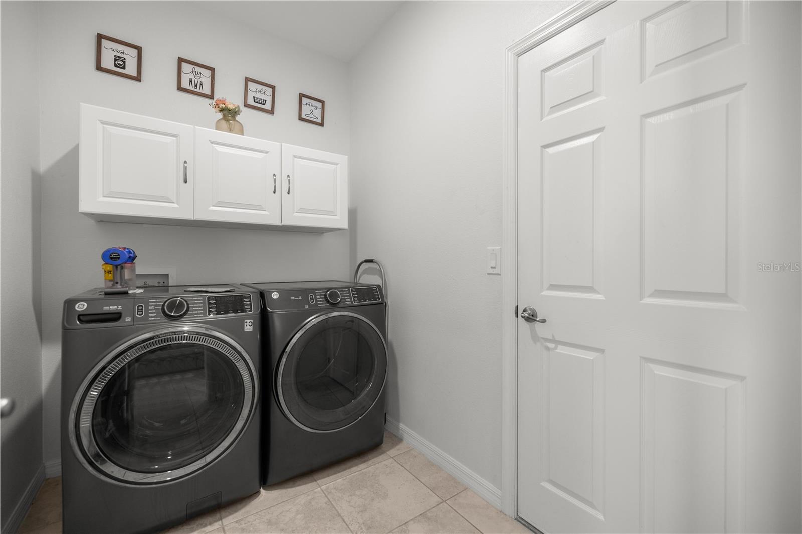 CALESA TOWNSHIP ROAN HILLS PH - Residential Lease