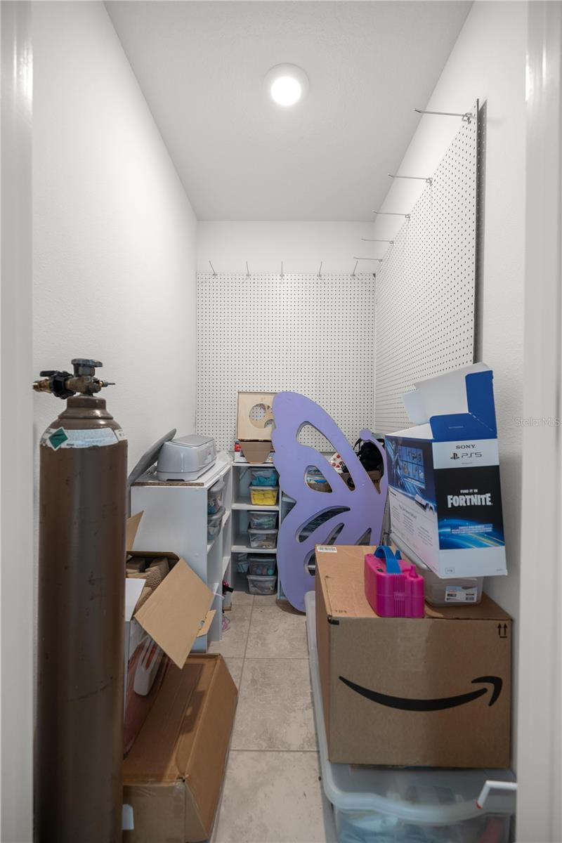 CALESA TOWNSHIP ROAN HILLS PH - Residential Lease