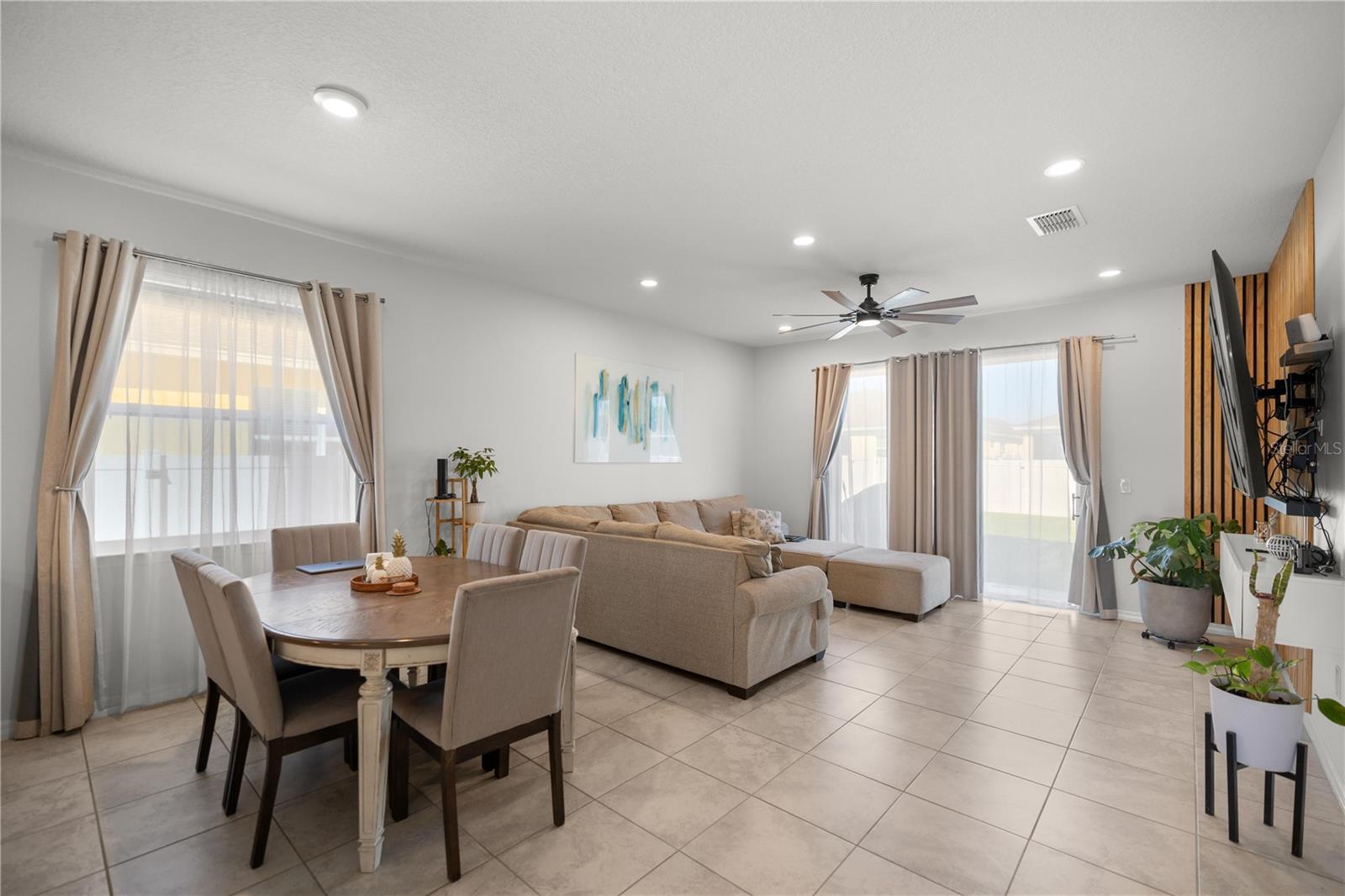 CALESA TOWNSHIP ROAN HILLS PH - Residential Lease