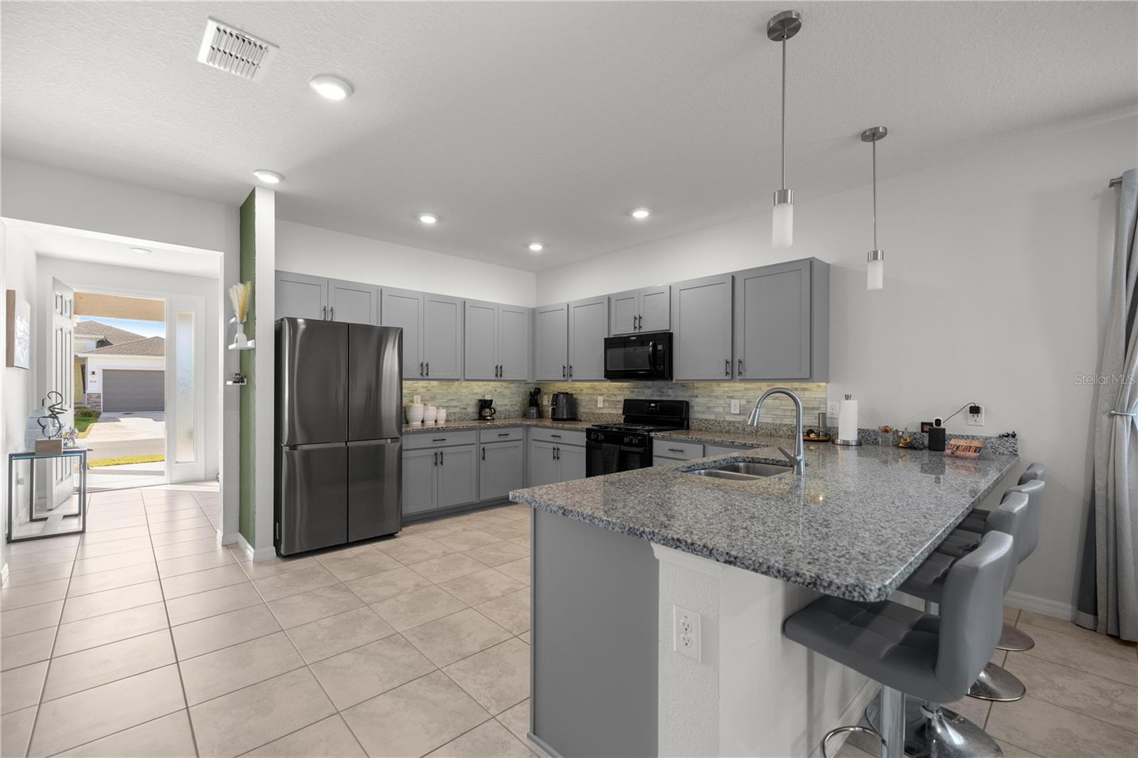 CALESA TOWNSHIP ROAN HILLS PH - Residential Lease