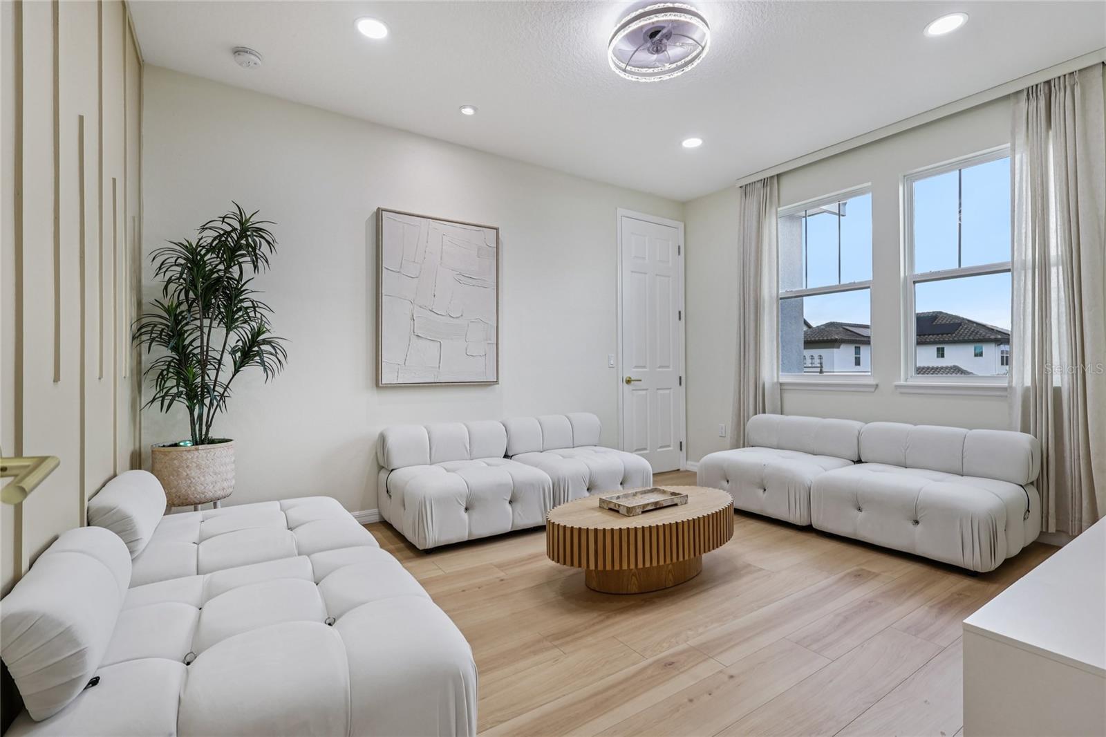 WATERMARK PH 1B - Residential Lease