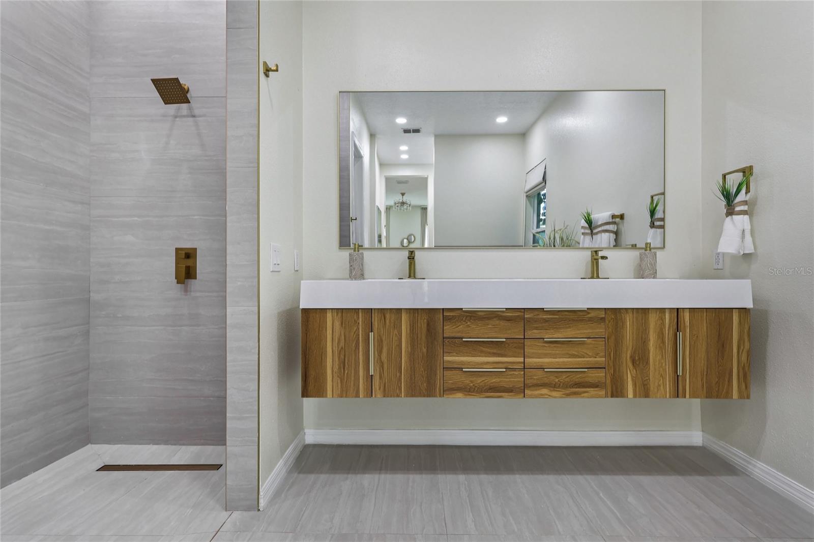 WATERMARK PH 1B - Residential Lease