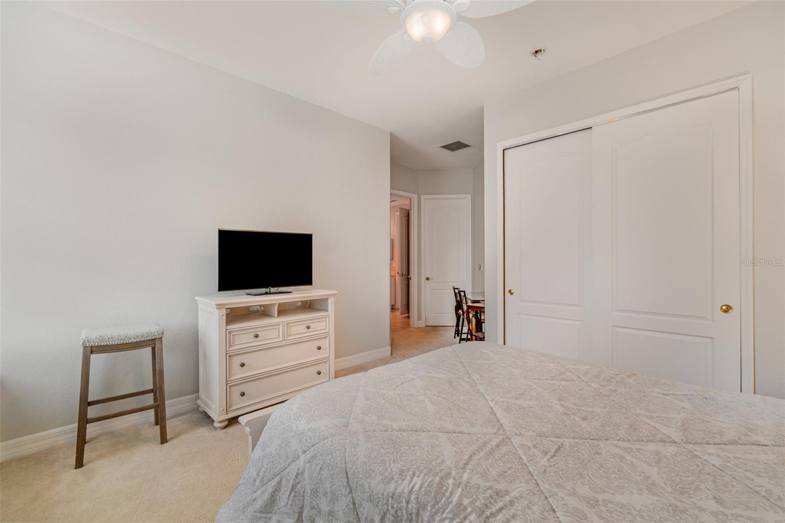 JONATHANS BAY CONDO PH 7 - Residential