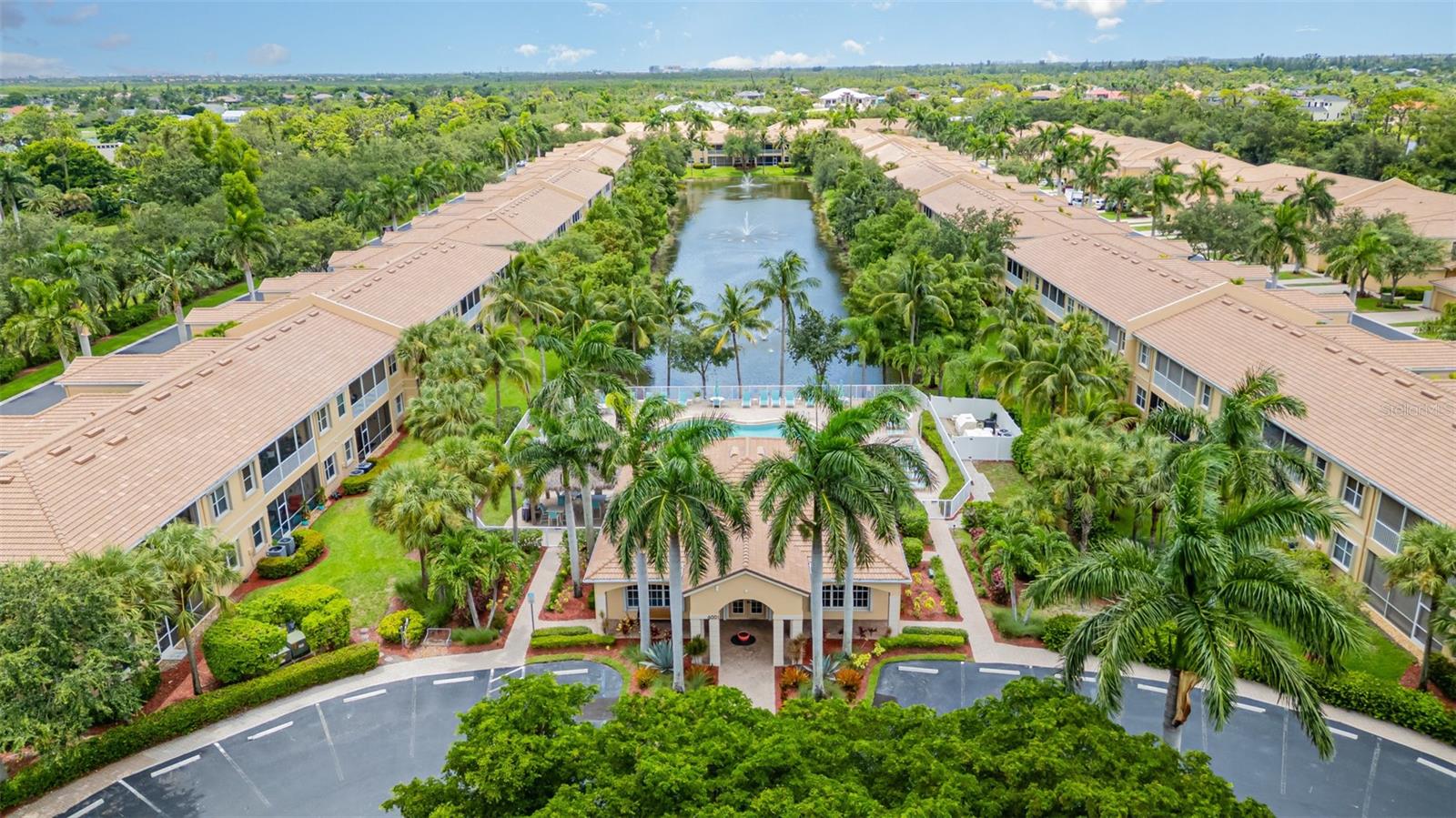 JONATHANS BAY CONDO PH 7 - Residential