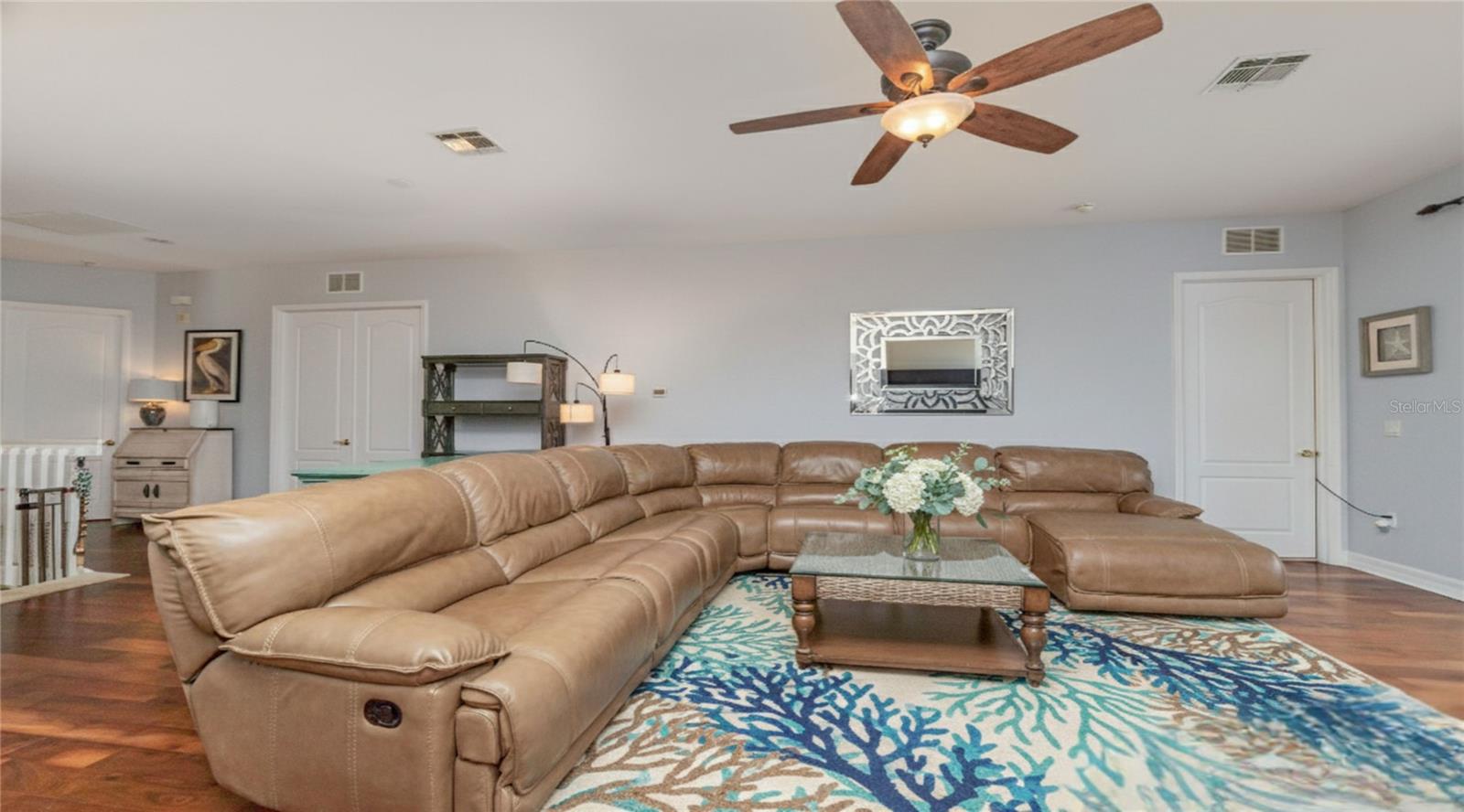 JONATHANS BAY CONDO PH 7 - Residential