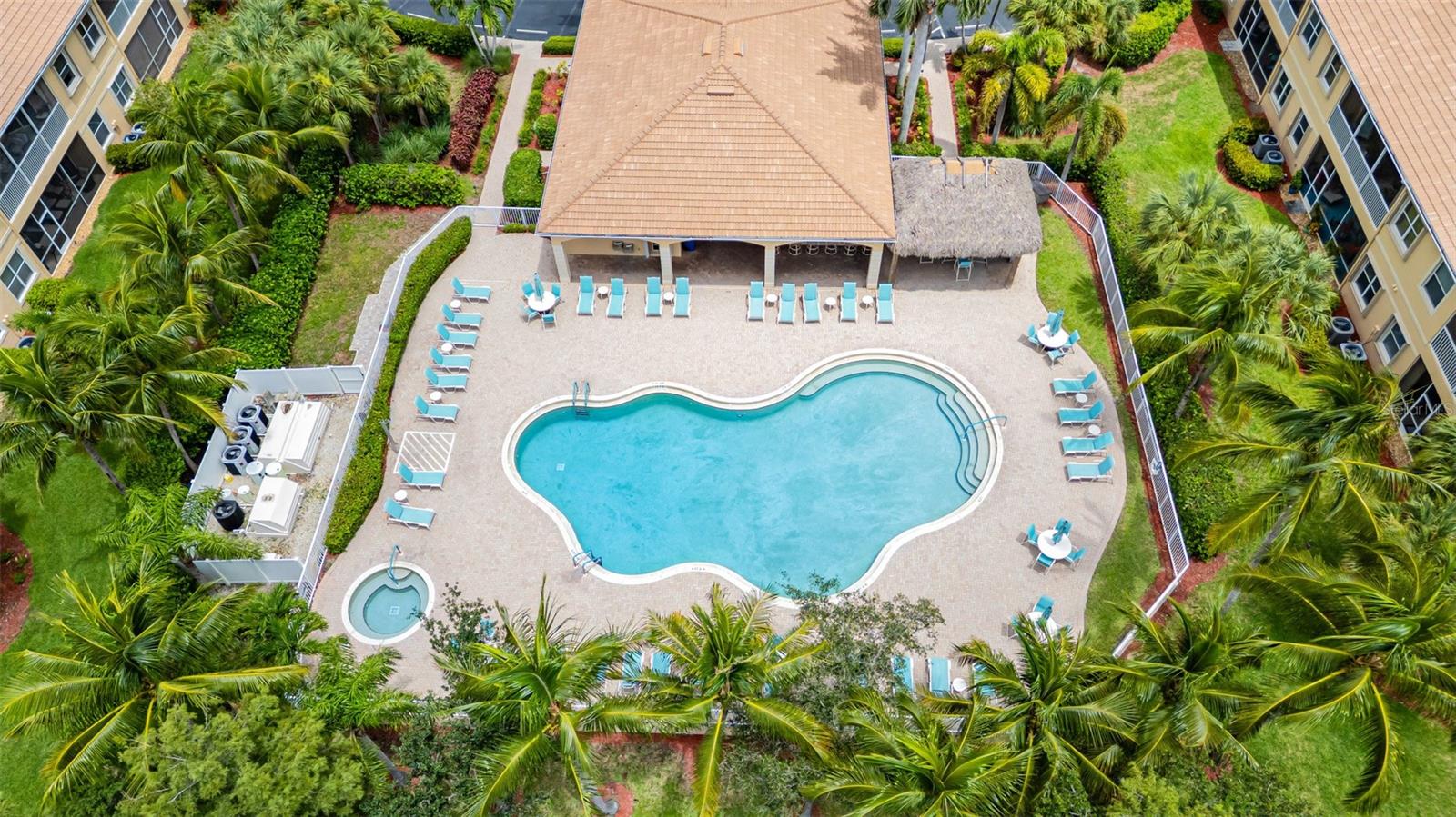 JONATHANS BAY CONDO PH 7 - Residential