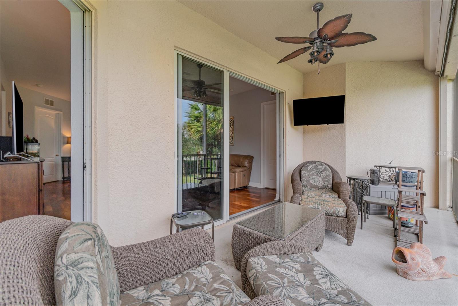 JONATHANS BAY CONDO PH 7 - Residential