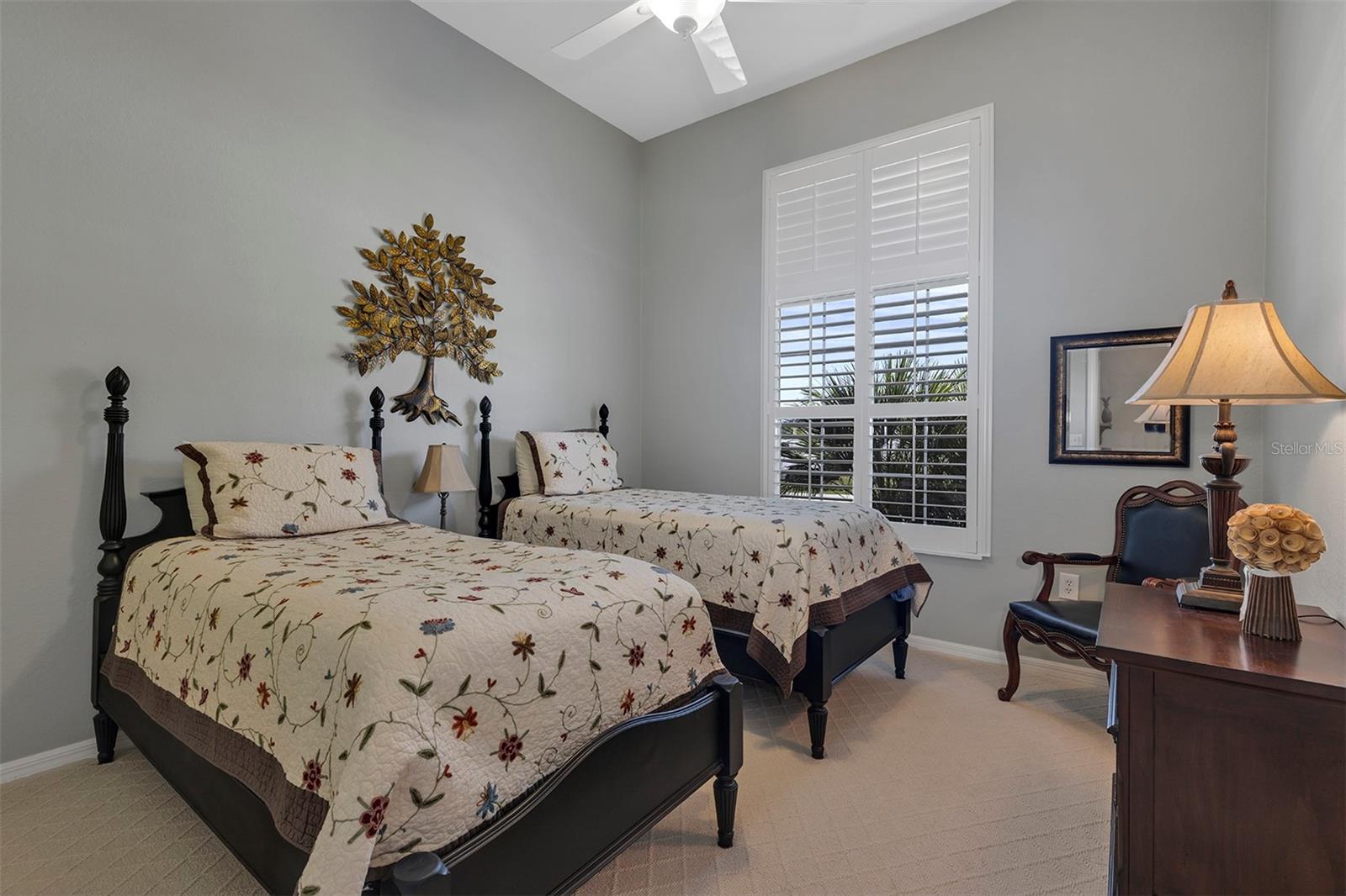 OAK RUN EAGLES POINT - Residential