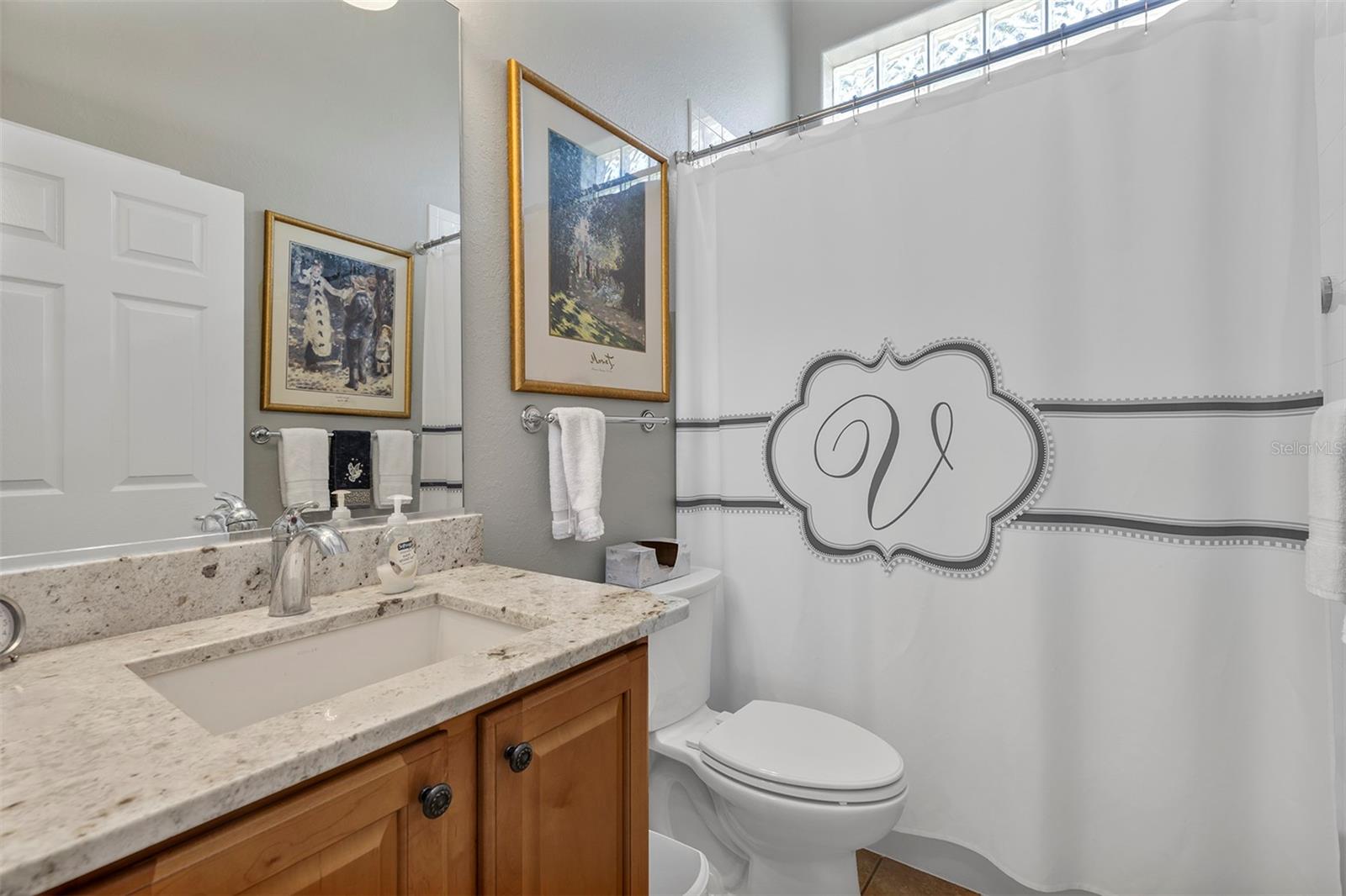 OAK RUN EAGLES POINT - Residential