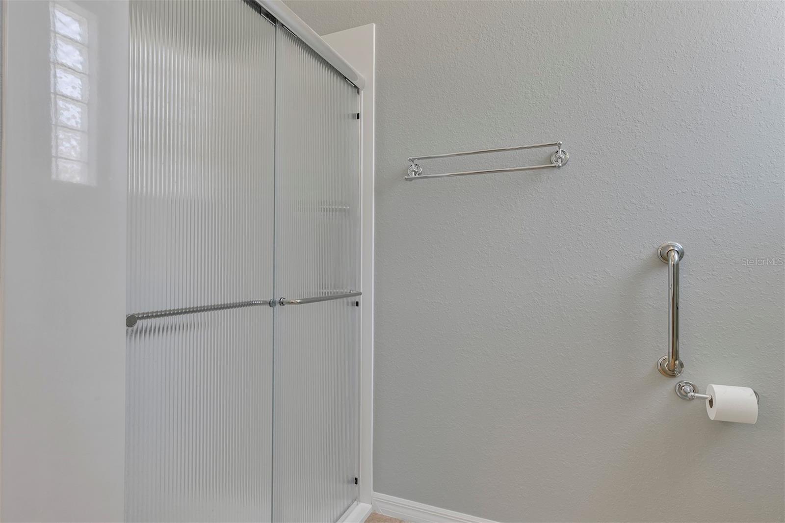 OAK RUN EAGLES POINT - Residential