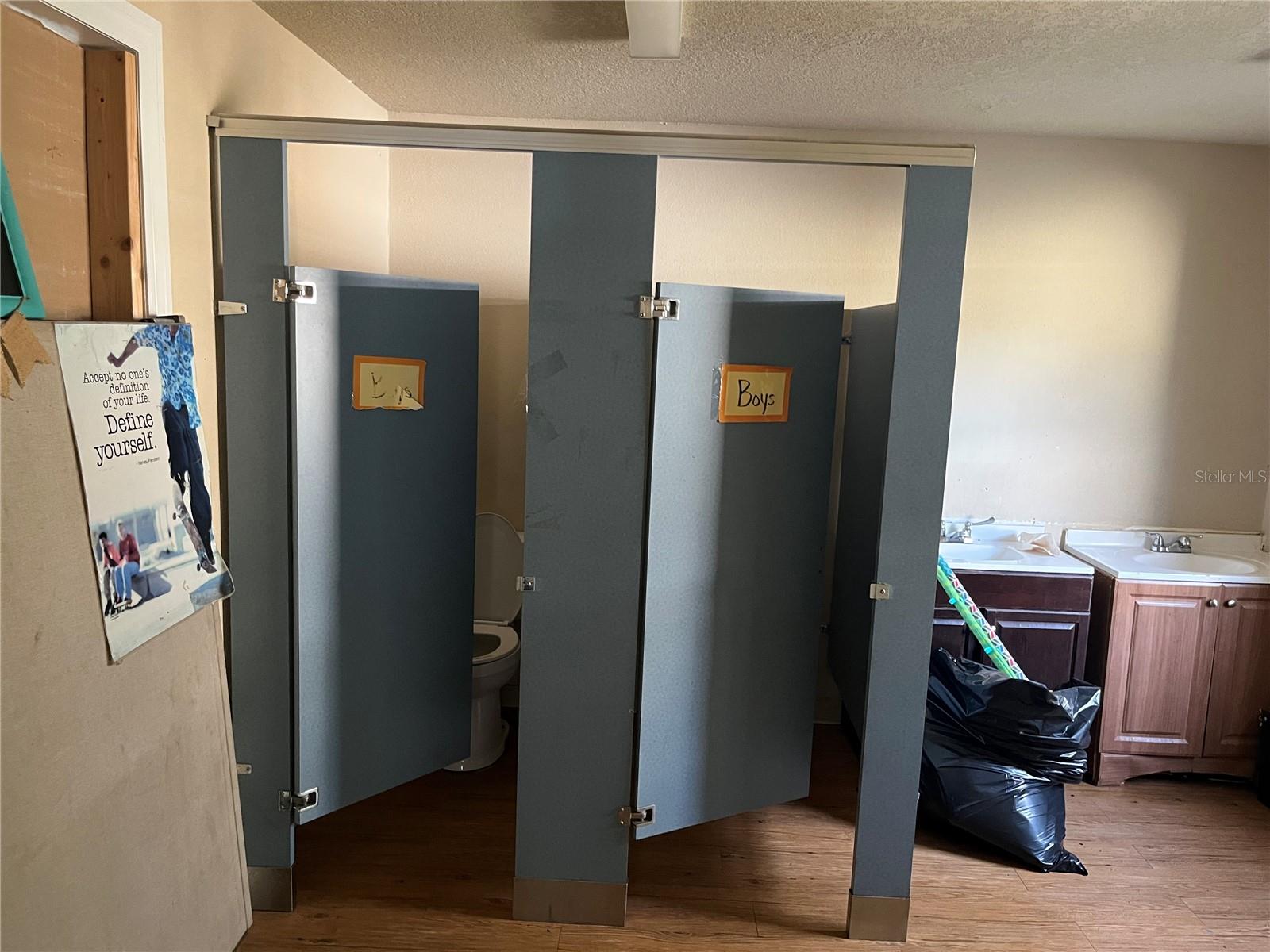 PROGRESO - Commercial Sale