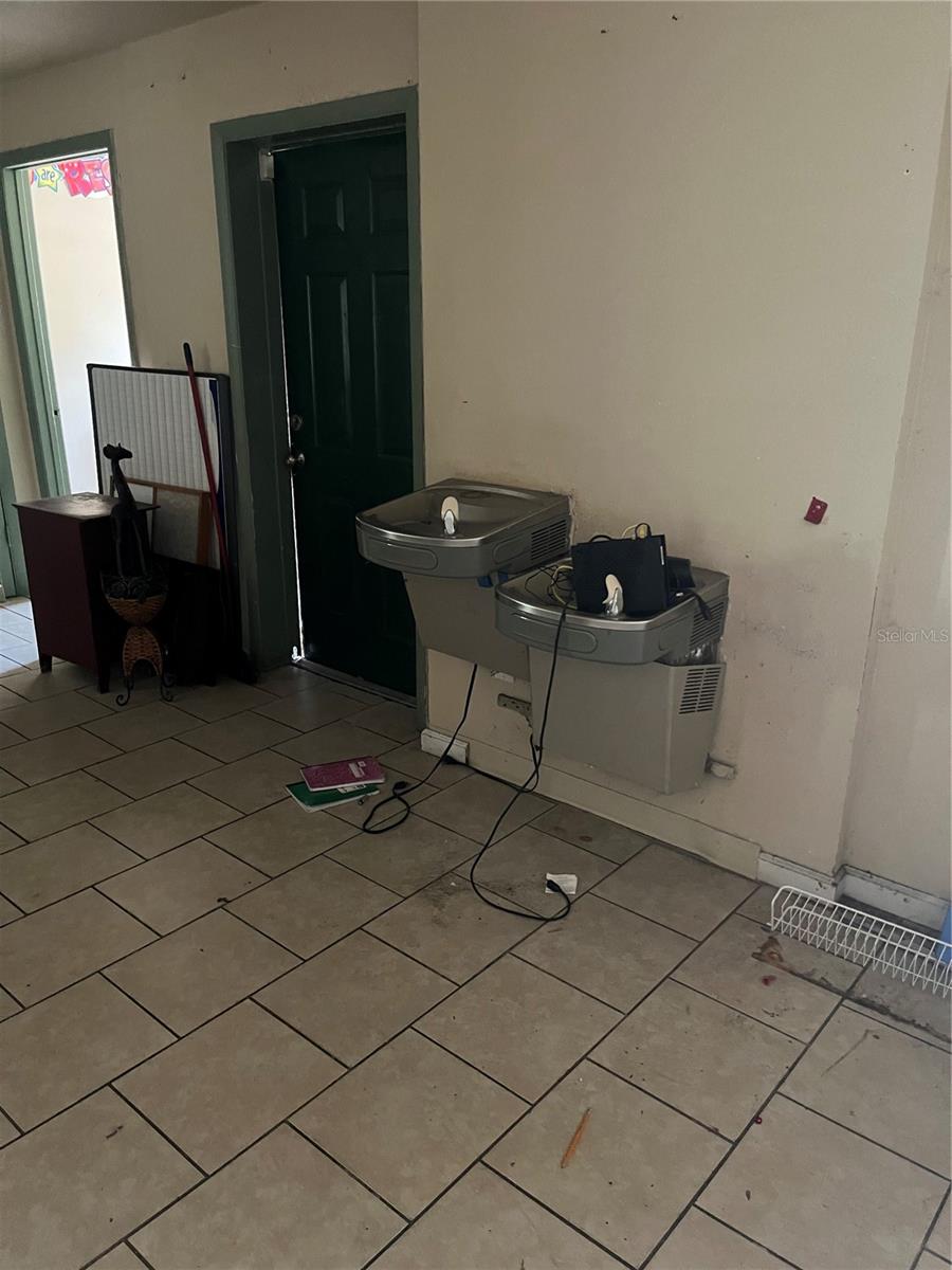 PROGRESO - Commercial Sale