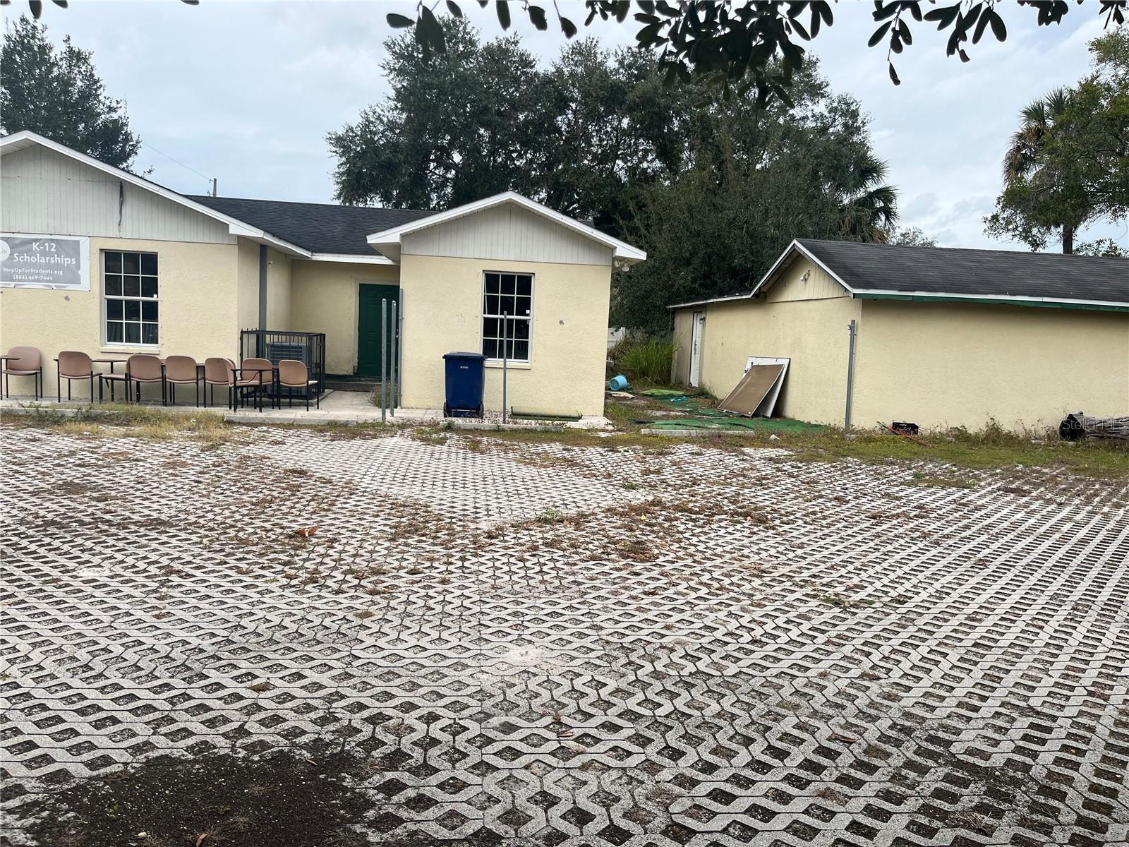 2222 E DR MARTIN LUTHER KING JR BOULEVARD