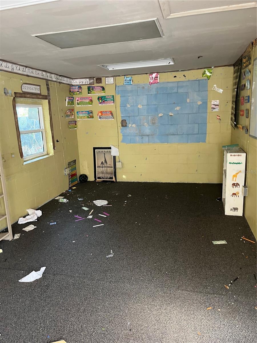 PROGRESO - Commercial Sale